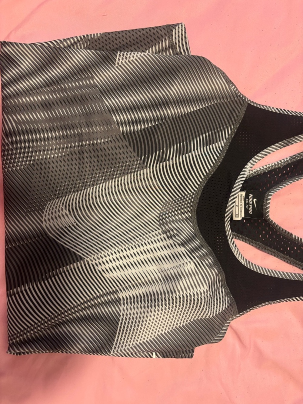 Nike Women’s Black & White Patterned Tank Top